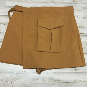 Francesca’s Mi Ami Wrap Skort with Front Cargo Pocket